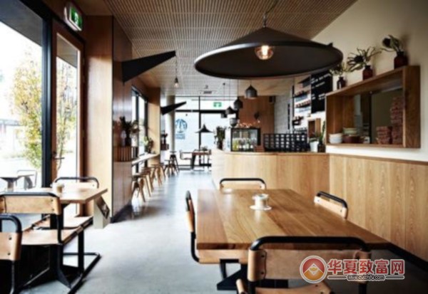 小型特色咖啡店加盟